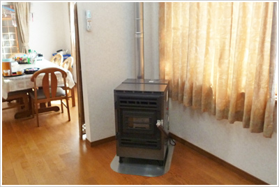 [写真]S様宅 ペレットストーブ設置イメージ